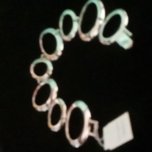 Lia Sophia circle links bracelet NWT 8 In. Long - Picture 2 of 4